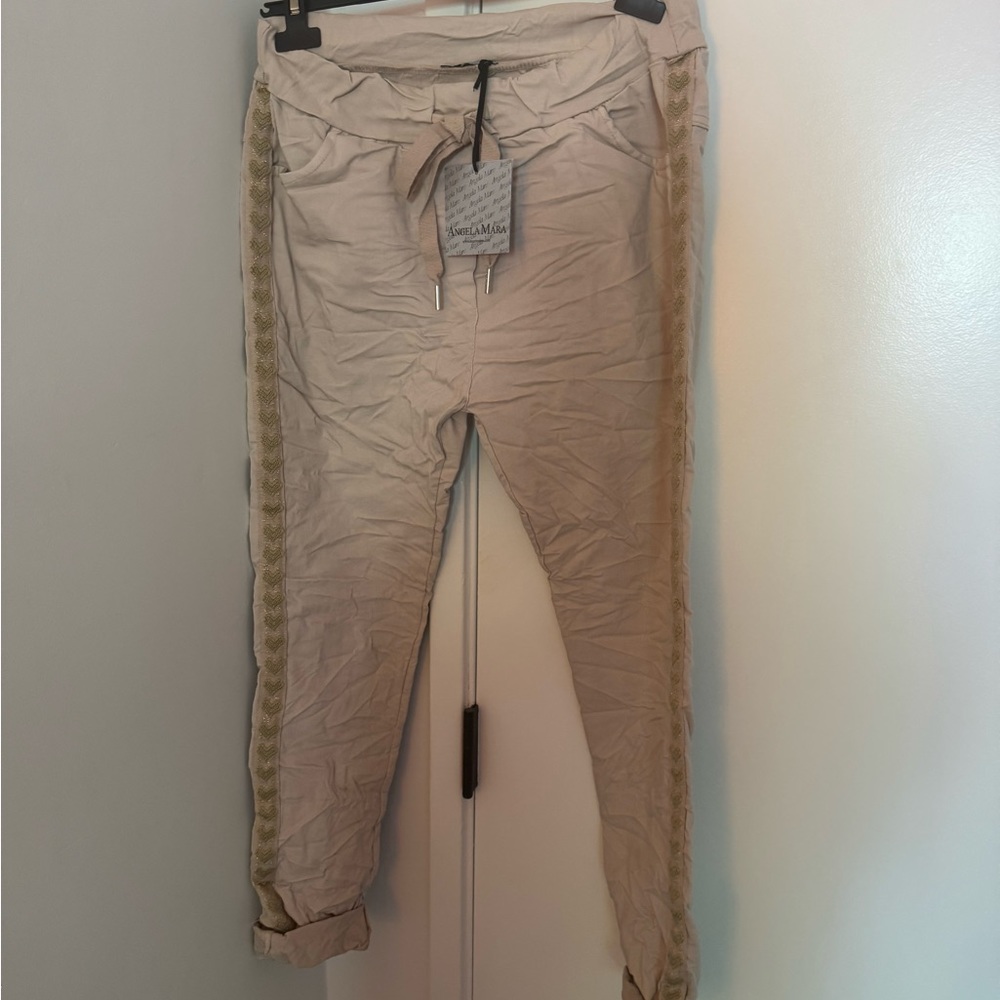 Angela Mara Capri Pants